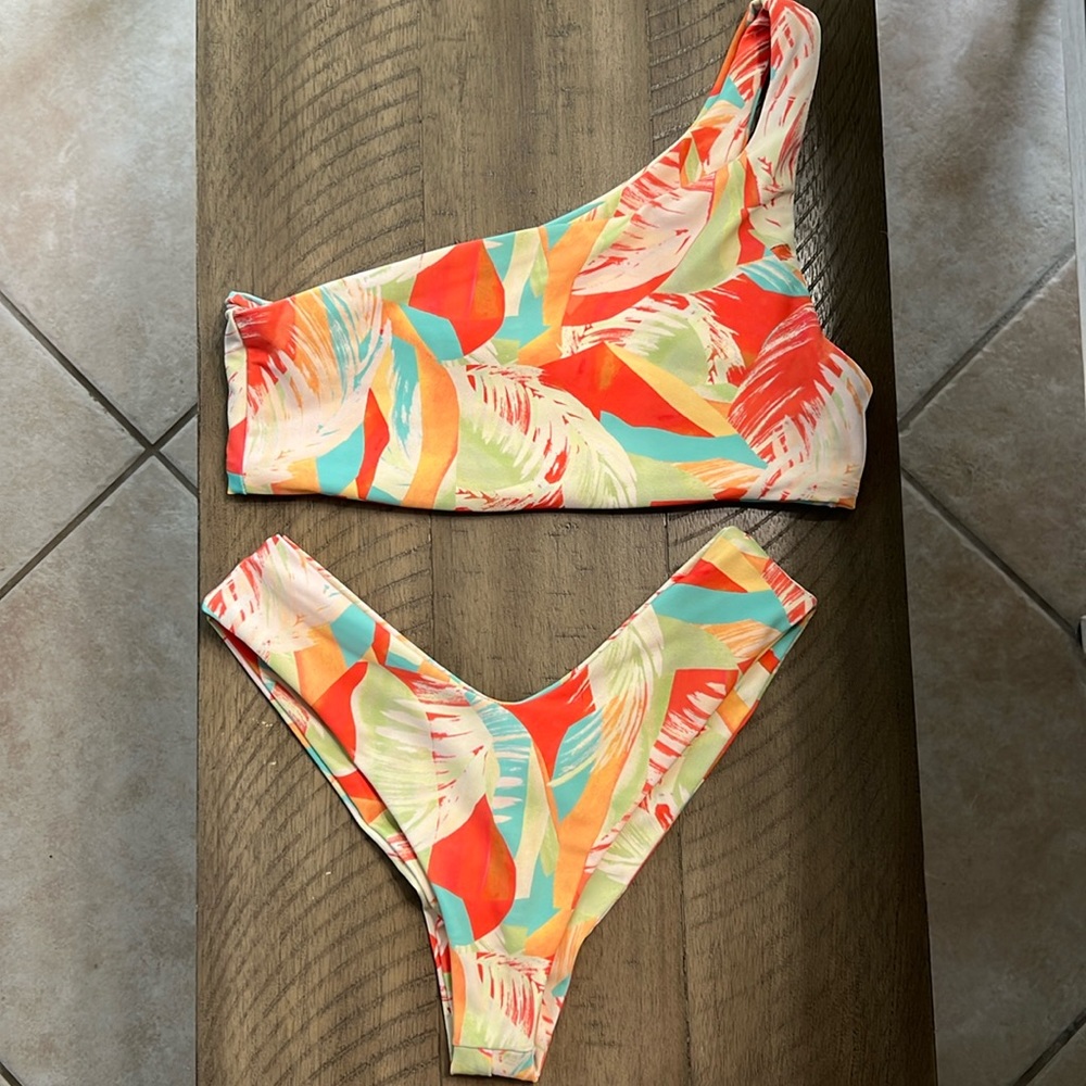 Skatie Tropical Bikini Set